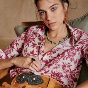 Sezane Pierro 34 / 0 Red and White Floral Button Down Shirt like new